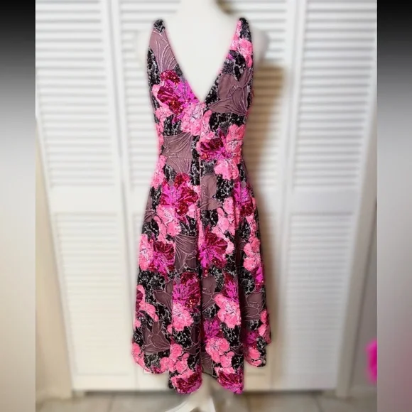 Dress The Population Floral Sequin Embroidered Embellished Midi Dress NWT S